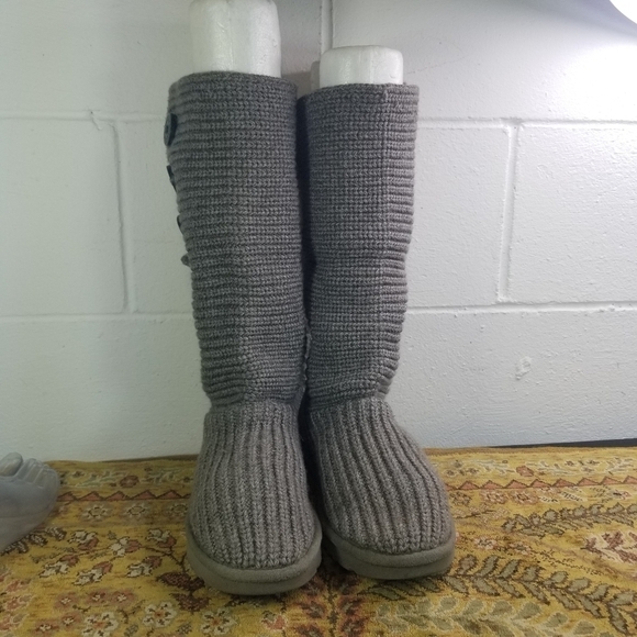 Ugg Classic Cardy 1016555 gray knit sweater boots - Picture 9 of 12